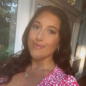 Meet your Posher, Nour